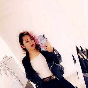 Meet your Posher, Karla